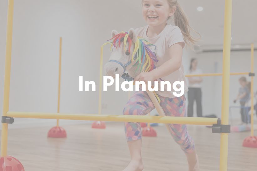 Hobby Horsing Kinder Berlin: spielerischer Kindersport für 4–7 Jahre in